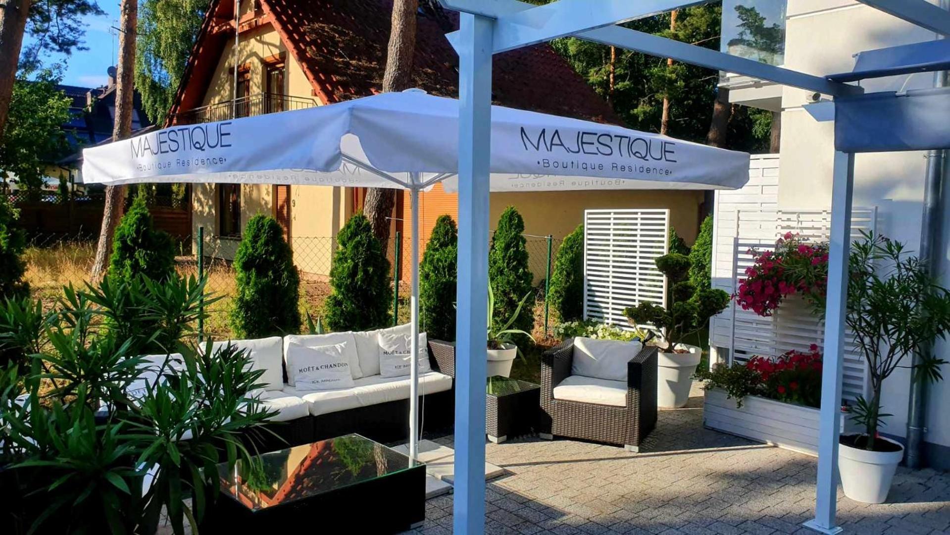 Majestique Hotel โปเบียโรโว ห้อง รูปภาพ